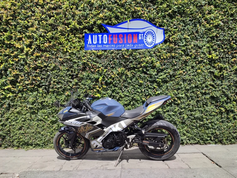 Kawasaki CL 2023 - Vista 4