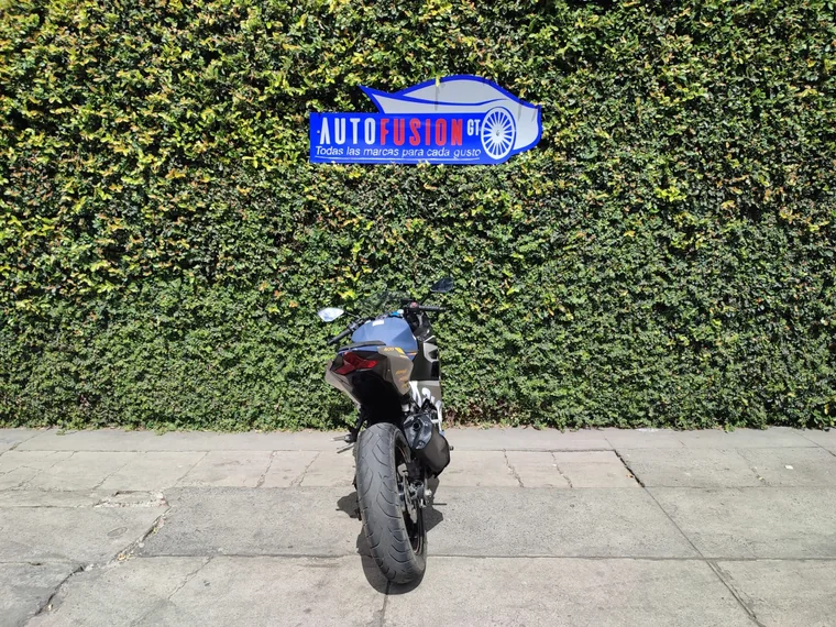 Kawasaki CL 2023 - Vista 5