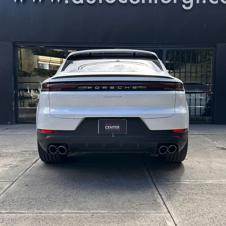 Porsche CAYENNE 2024 - Vista 5