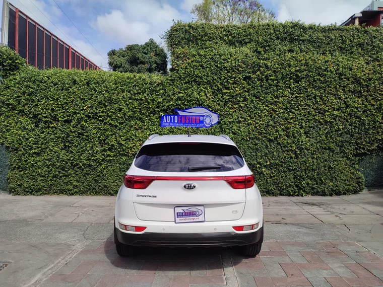 Kia SPORTAGE 2018 - Vista 5