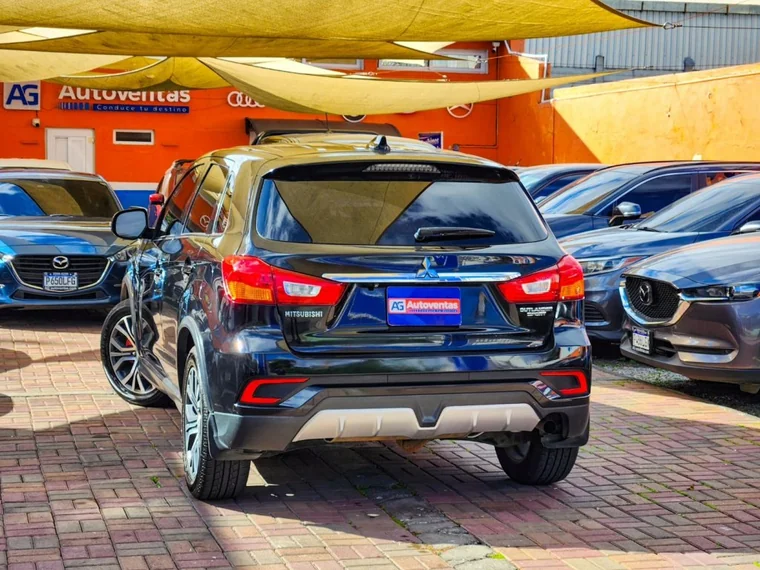 Mitsubishi OUTLANDER 2018 - Vista 4