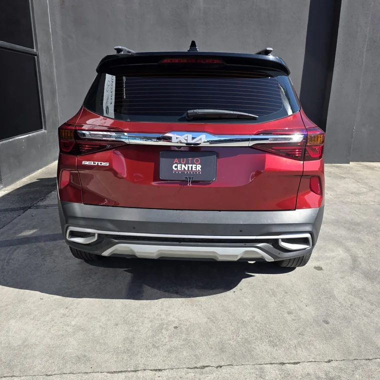 Kia SELTOS 2023 - Vista 5