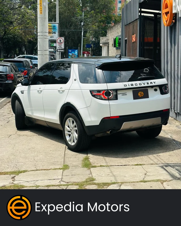 Land Rover DISCOVERY 2017 - Vista 3