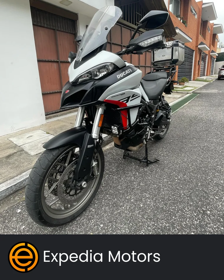 Ducati CL 2017 - Imagen principal