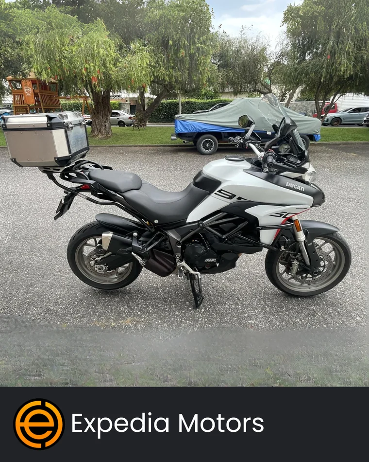 Ducati CL 2017 - Vista 4