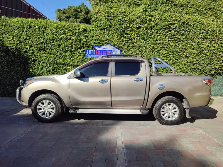 Mazda BT-50 2013 - Vista 4