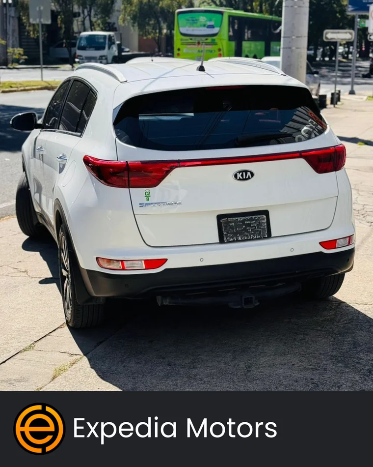 Kia EXPRESS 2017 - Vista 4