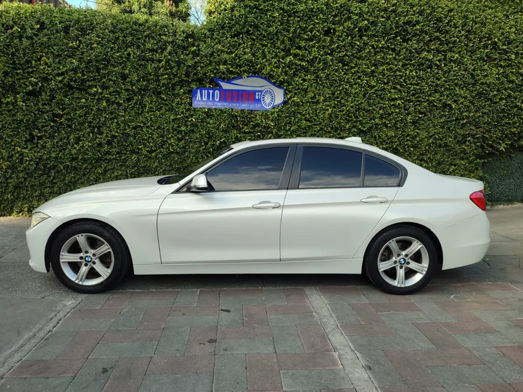 BMW 328i 2012 - Vista 4