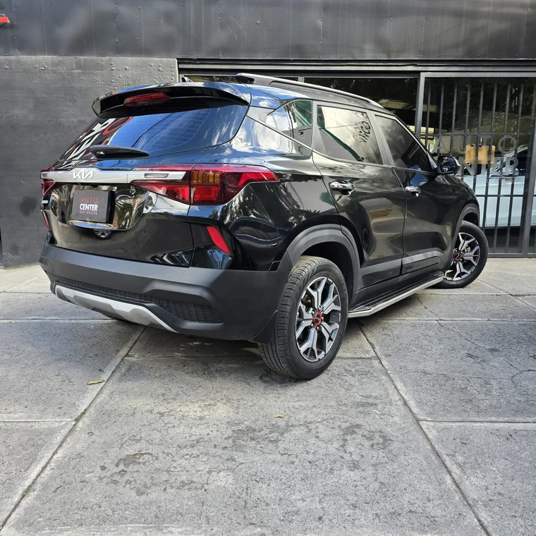 Kia SELTOS 2023 - Vista 4