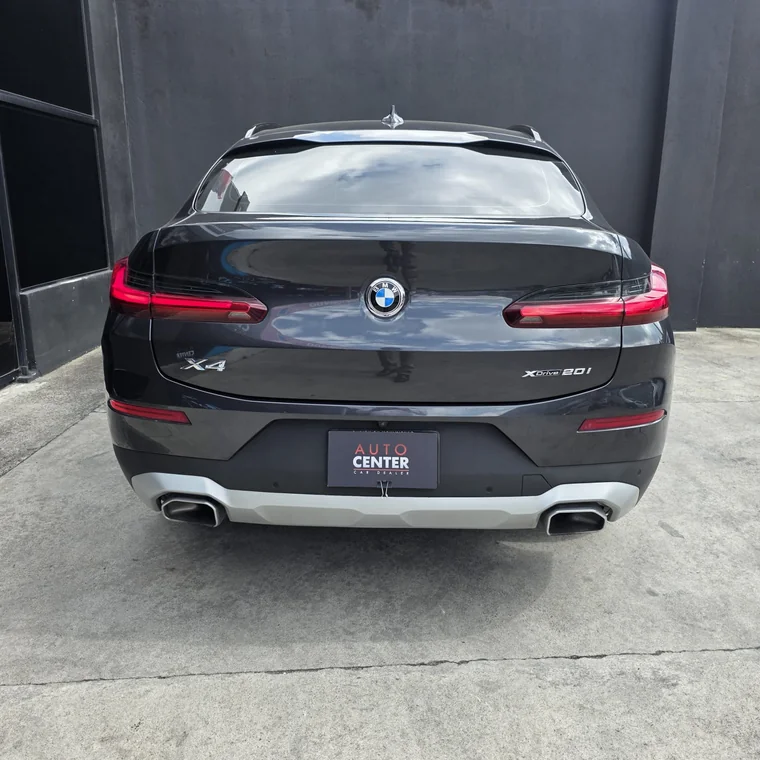 BMW X4 2023 - Vista 5