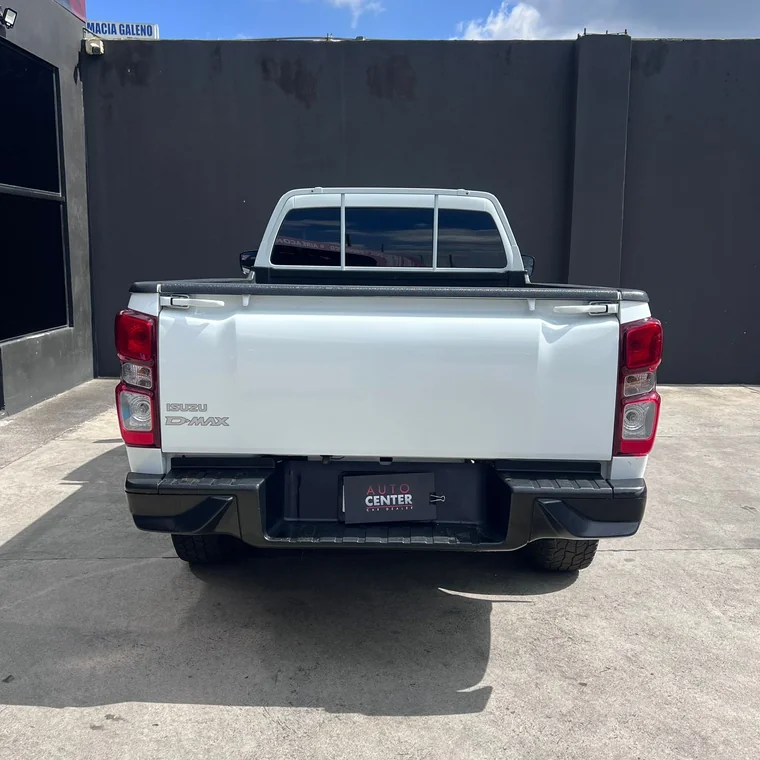 Isuzu Dmax 2024 - Vista 5