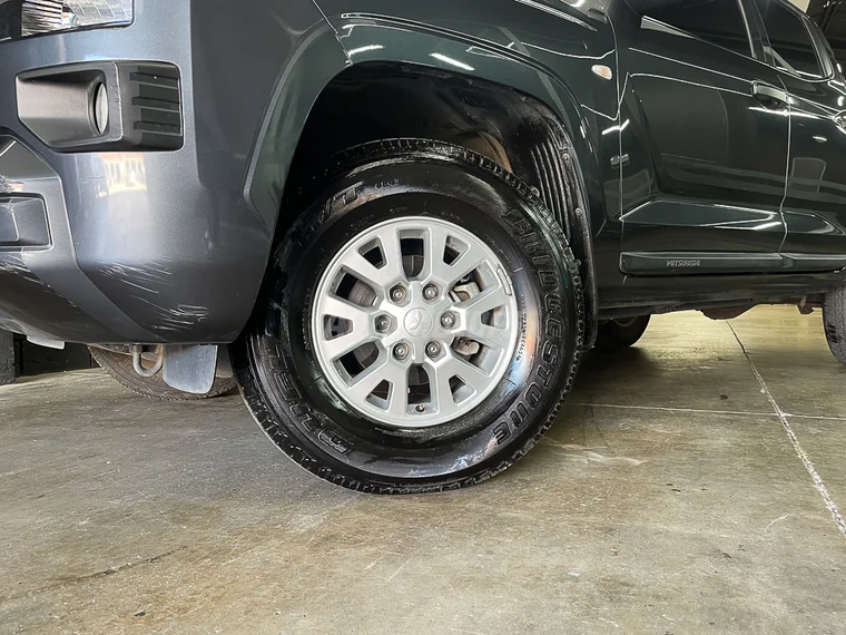 Mitsubishi L200 2026 - Vista 5