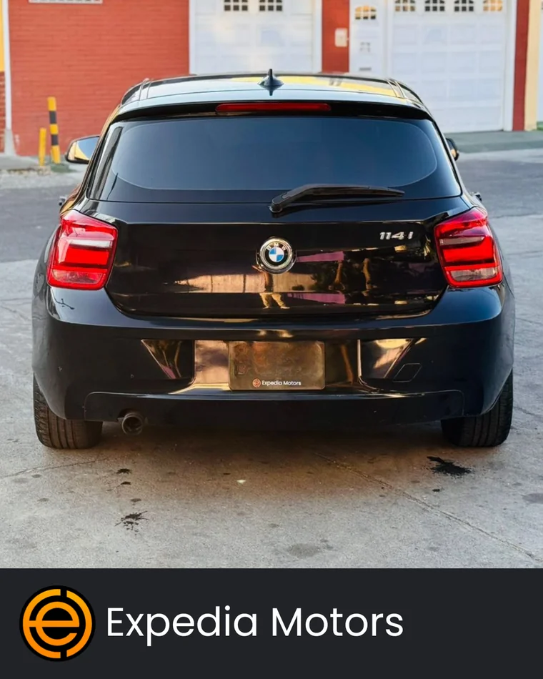 BMW 114i 2014 - Vista 5