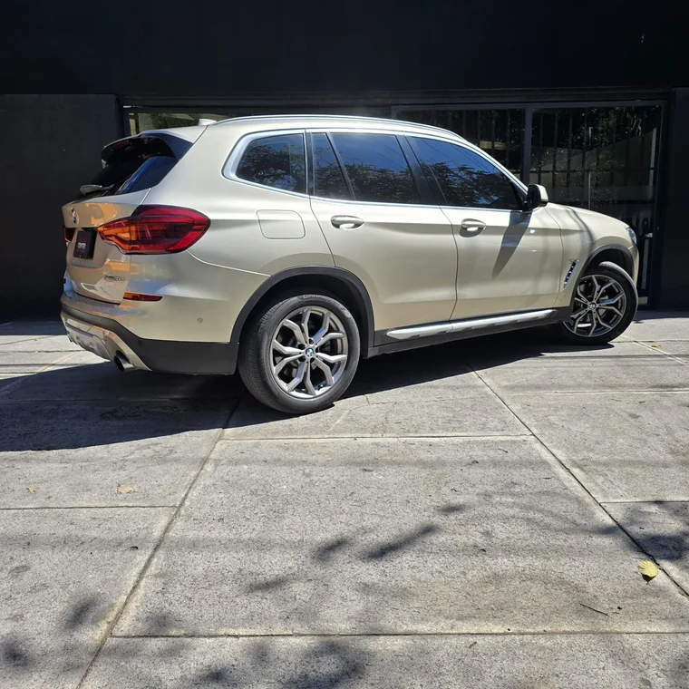 BMW X3 2020 - Vista 4