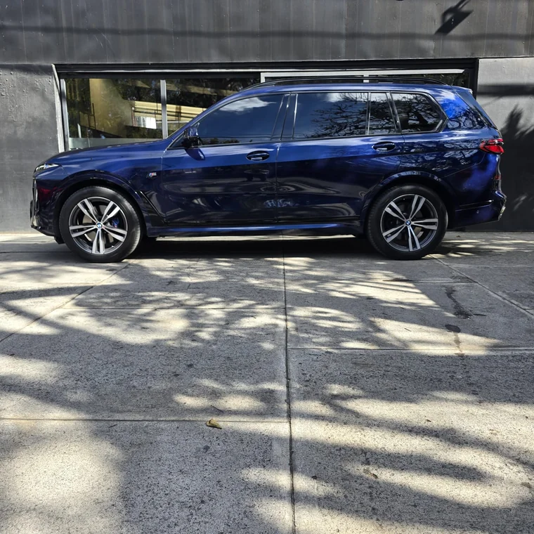 BMW X7 2024 - Vista 3