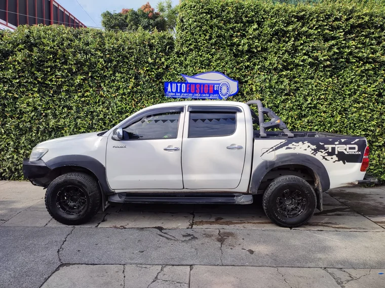 Toyota HILUX 2015 - Vista 4