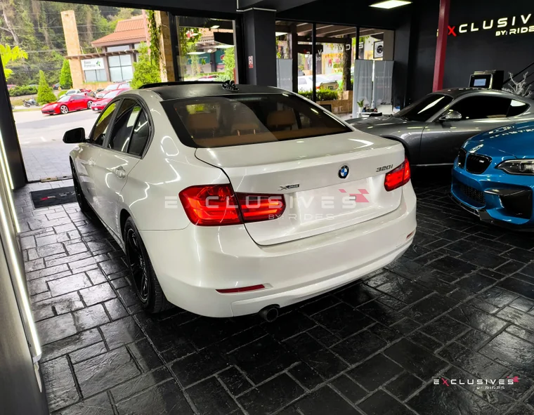 BMW 320i 2014 - Vista 4