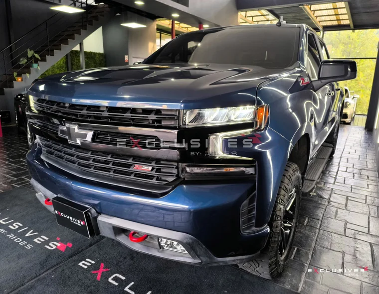 Chevrolet SILVERADO 2021 - Vista 3