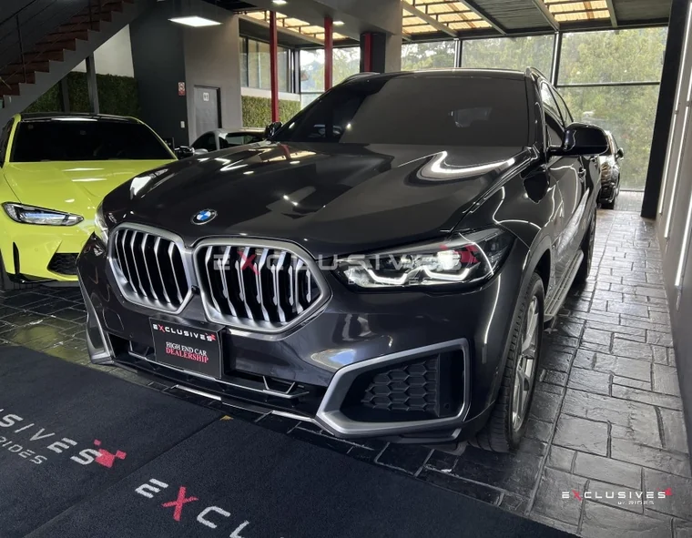 BMW X6 2023 - Vista 3
