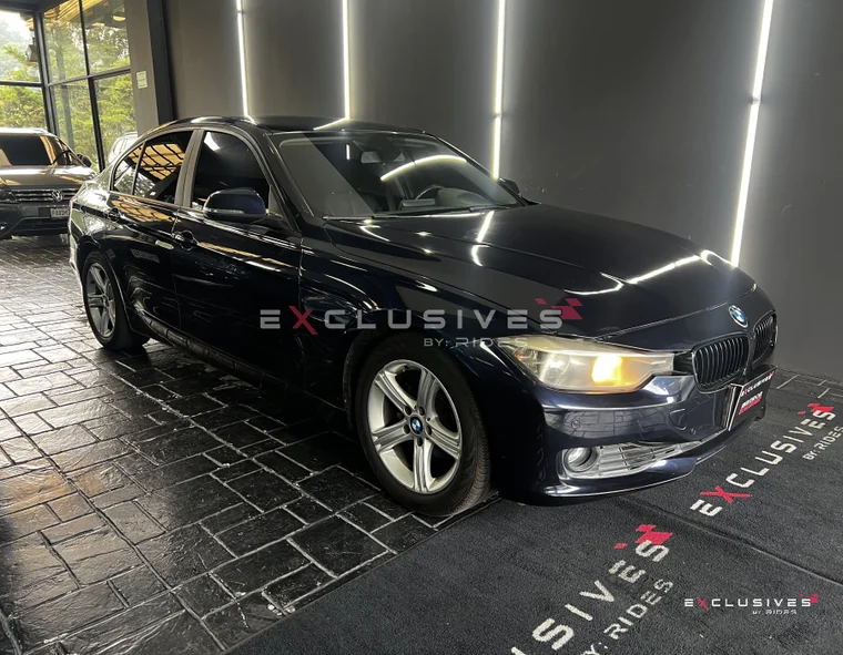 BMW 320i 2013 - Imagen principal