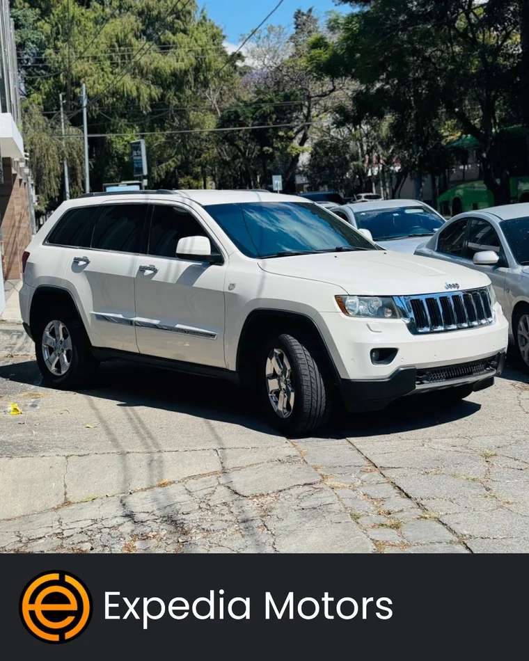 Jeep GRAND CHEROKEE 2011 - Vista 4
