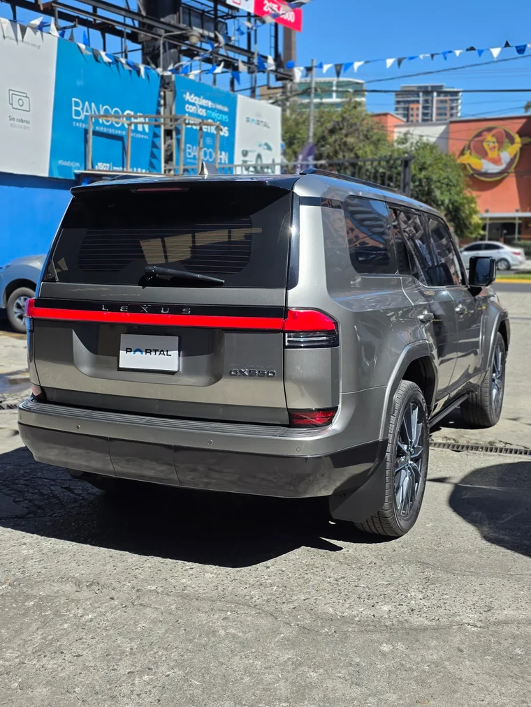 Lexus GX 2025 - Vista 4