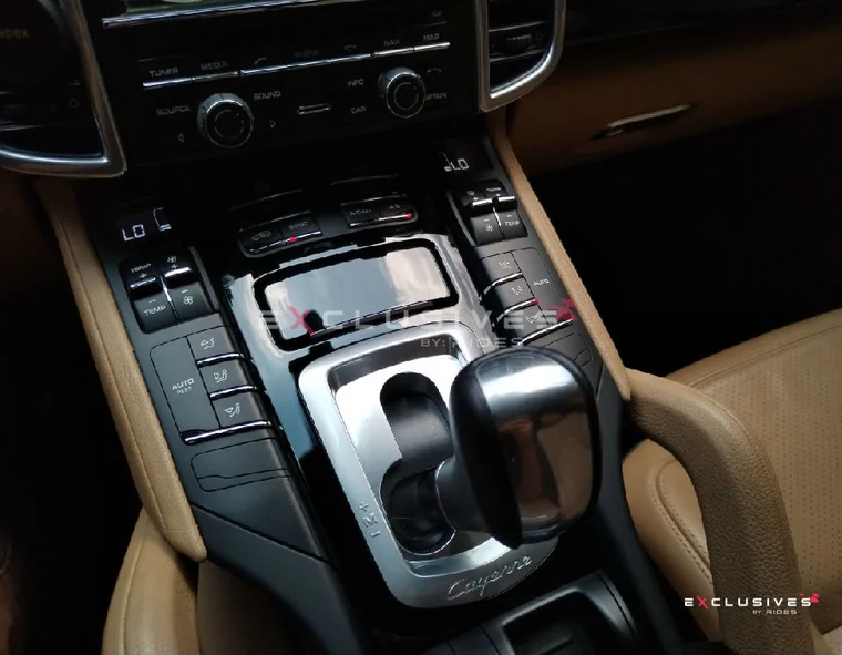 Porsche CAYENNE 2016 - Vista 4