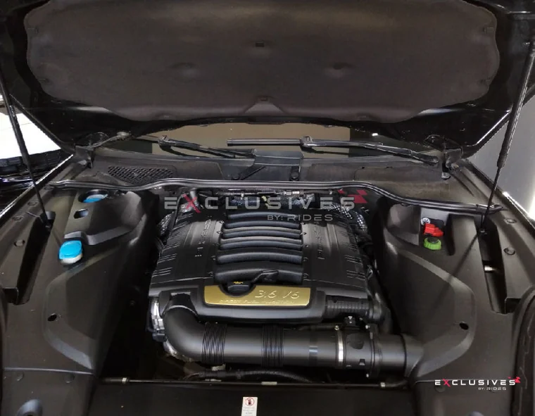 Porsche CAYENNE 2016 - Vista 2