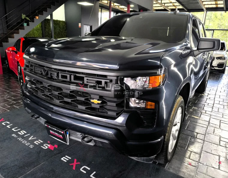 Chevrolet SILVERADO 2022 - Vista 3