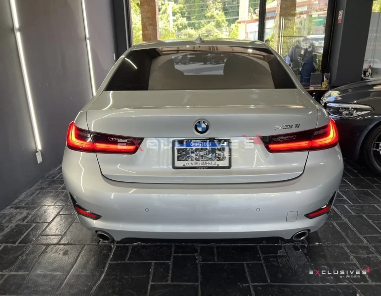 BMW 330i 2019 - Vista 5