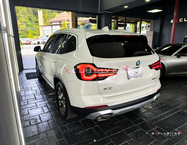 BMW X3 2022 - Vista 4