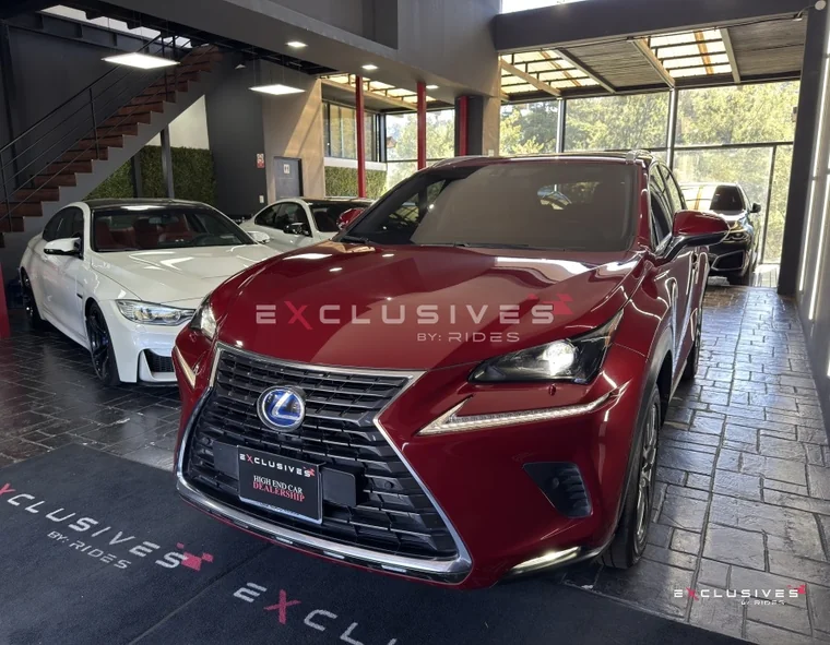 Lexus NX 2022 - Vista 3