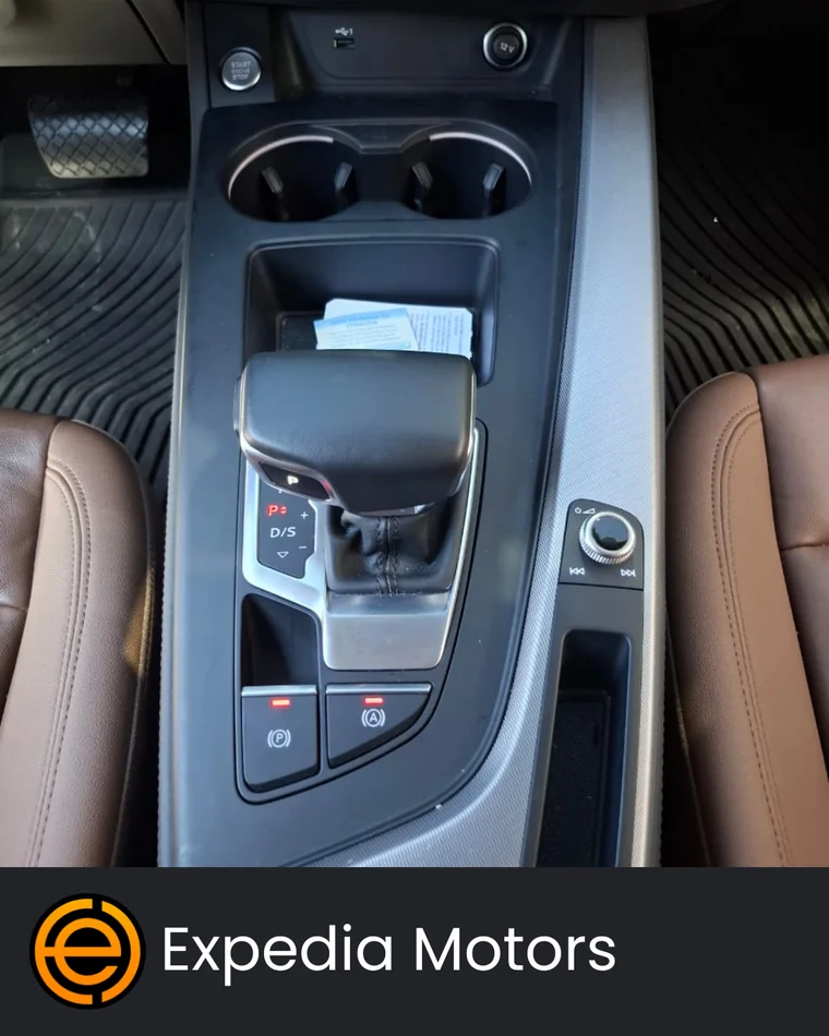 Audi A4 2023 - Vista 5