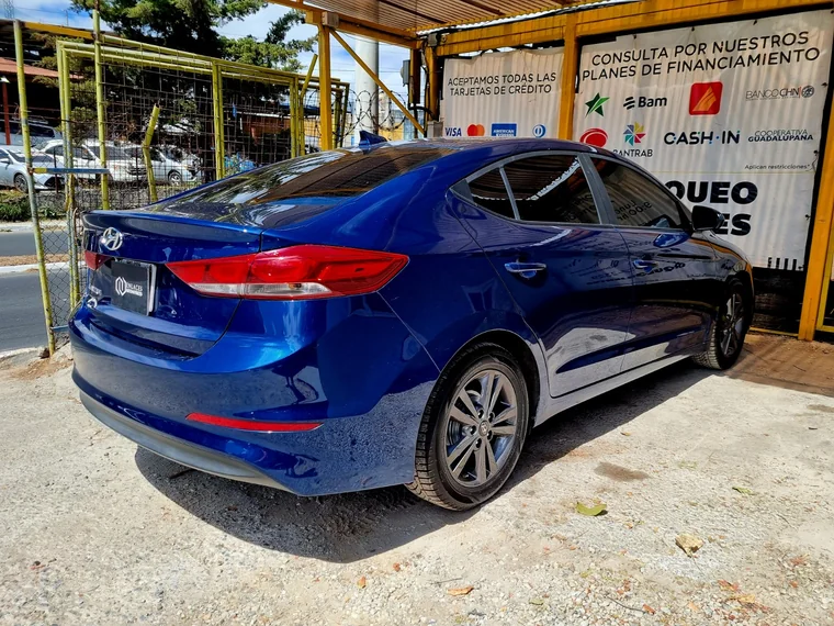Hyundai ELANTRA 2017 - Vista 4