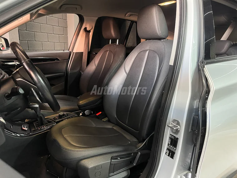 BMW X1 2017 - Vista 5