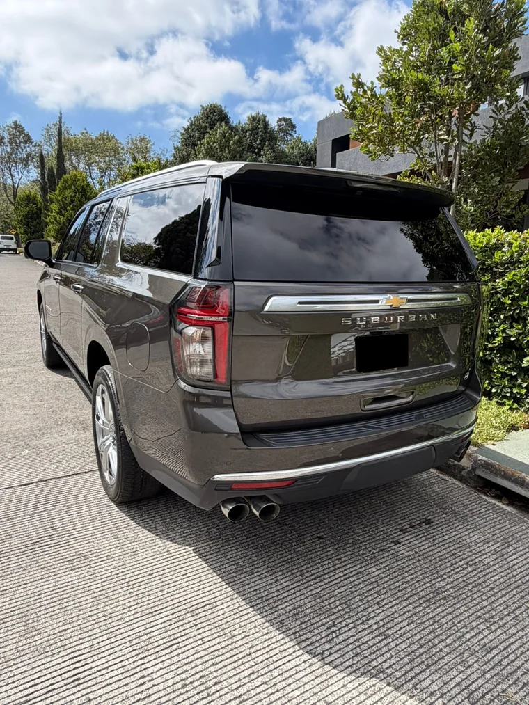 Chevrolet SUBURBAN 2021 - Vista 4