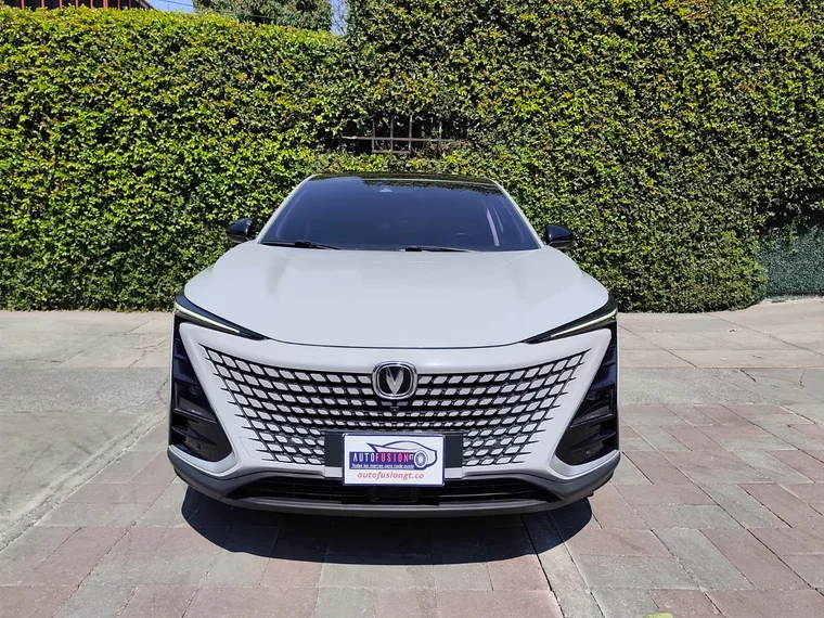 Changan UNI-T 2023 - Vista 3