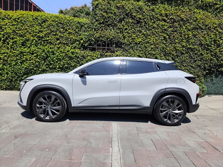 Changan UNI-T 2023 - Vista 4