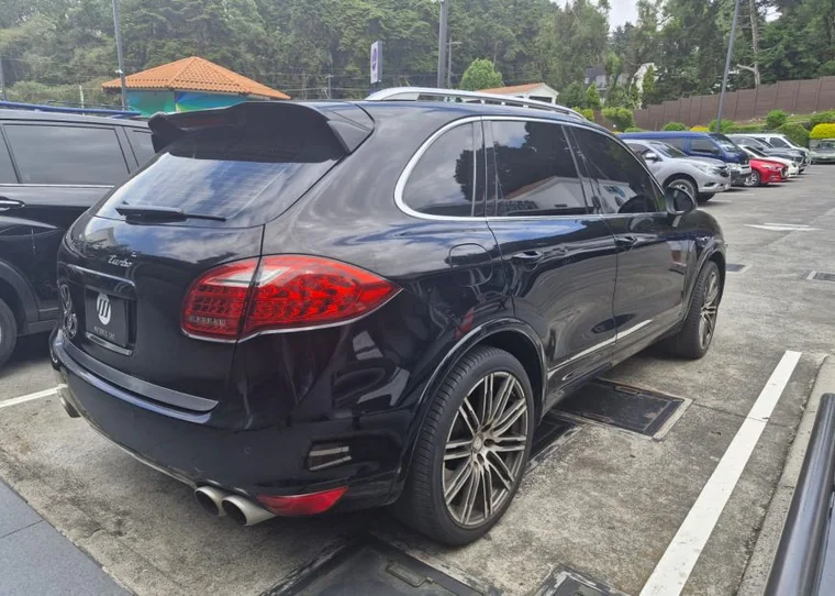 Porsche CAYENNE 2011 - Vista 4