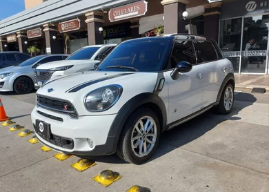 Mini COUNTRYMAN 2016