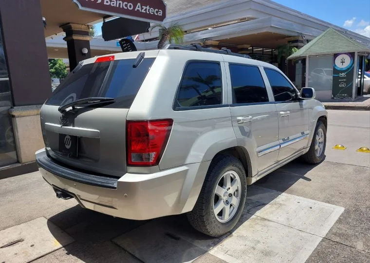 Jeep GRAND CHEROKEE 2010 - Vista 5
