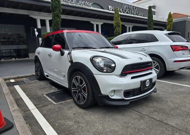 Mini COUNTRYMAN 2016 - Vista 3