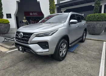 Toyota FORTUNER 2023