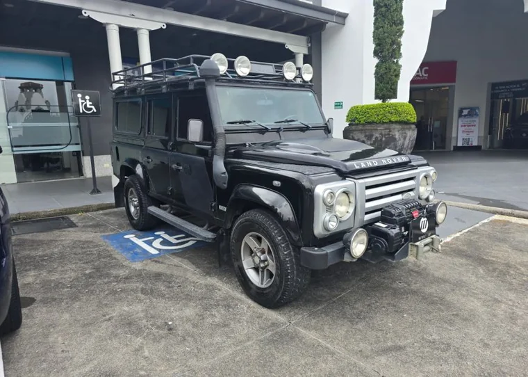 Land Rover DEFENDER 2009 - Vista 2