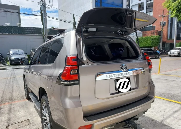 Toyota LAND CRUISER 2020 - Vista 4