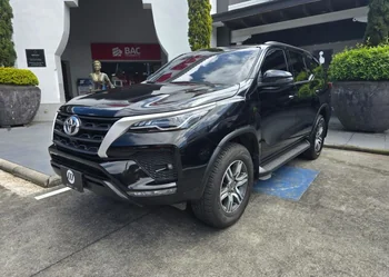 Toyota FORTUNER 2024