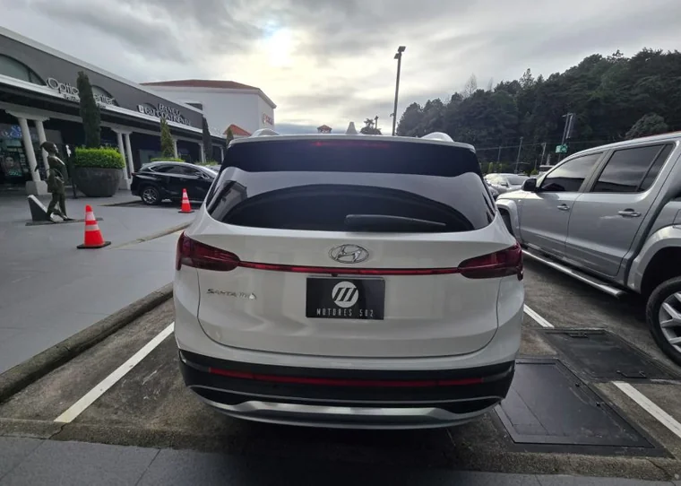 Hyundai SANTA FE 2021 - Vista 4