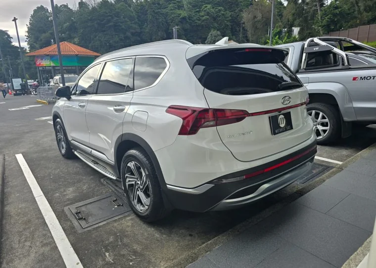 Hyundai SANTA FE 2021 - Vista 5