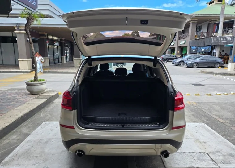 BMW X3 2020 - Vista 5