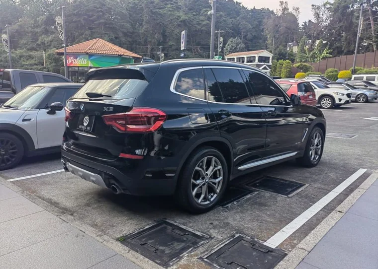 BMW X3 2018 - Vista 4